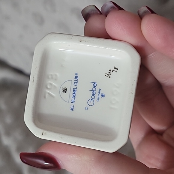 Herzlich willkommen forever yours vintage goebel Hummel 793 1994 - Picture 9 of 16